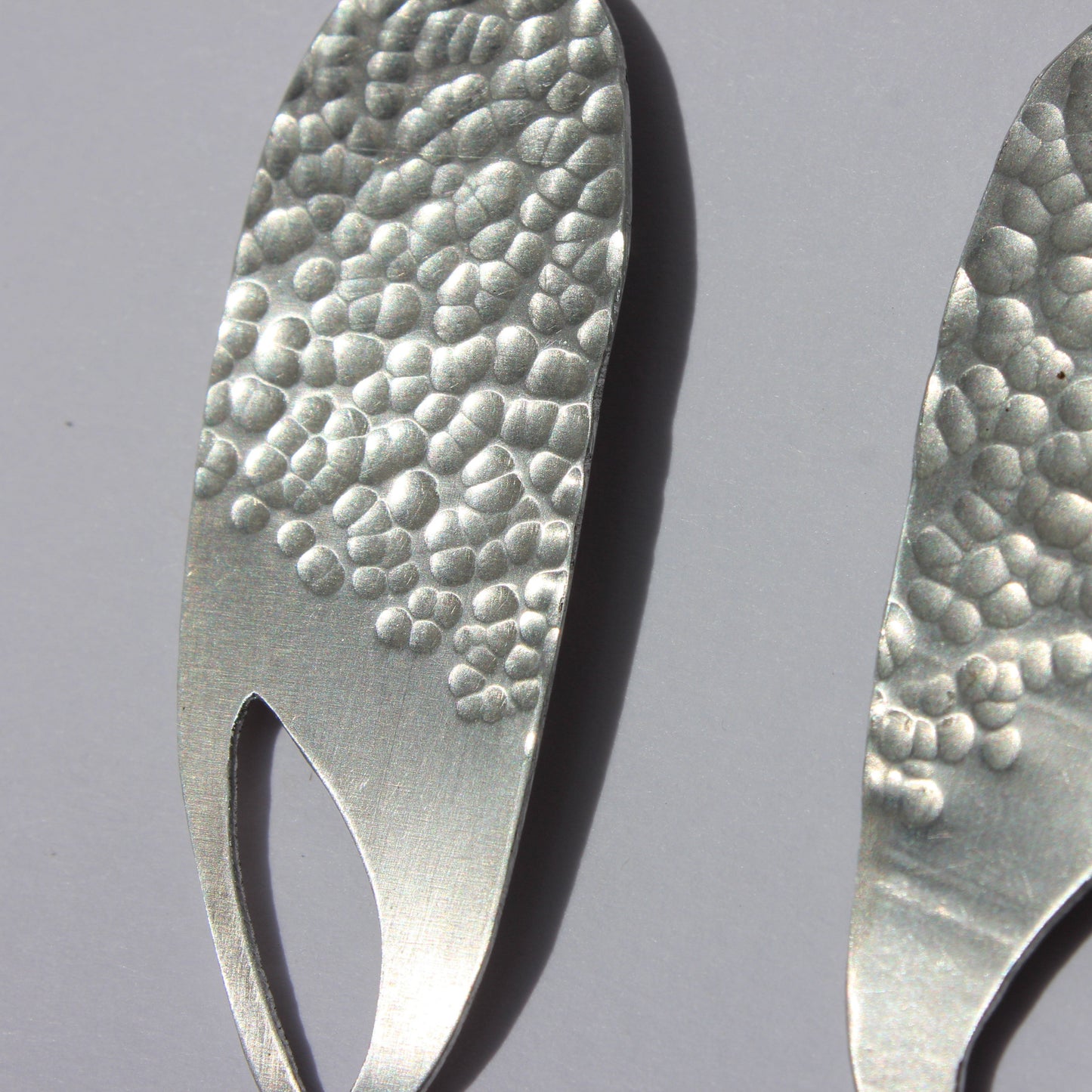 Les Fibules - Aluminium (Copie)